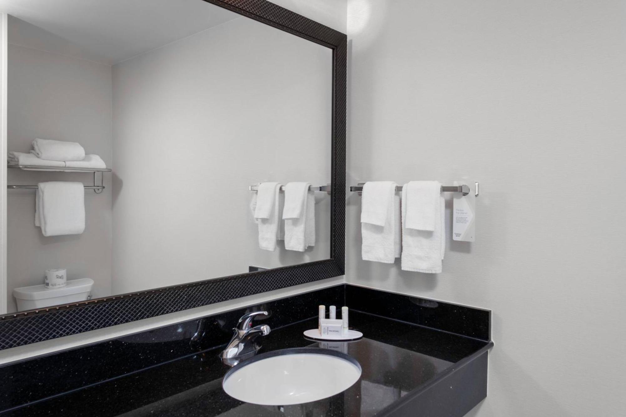 Fairfield Inn & Suites By Marriott Wichita Downtown Esterno foto